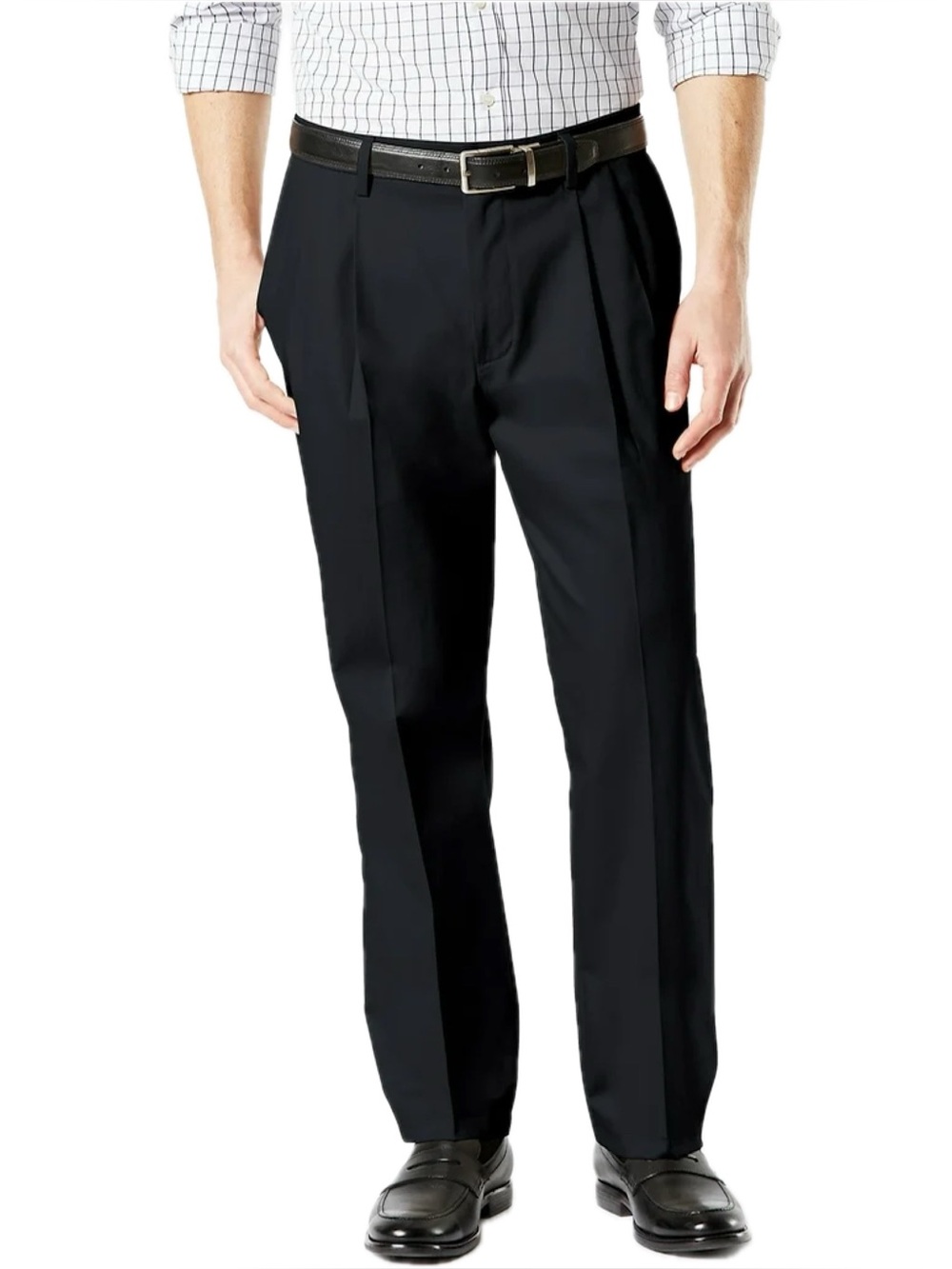 Dockers Men’s Basic Twill Relaxed Fit Pants in Black